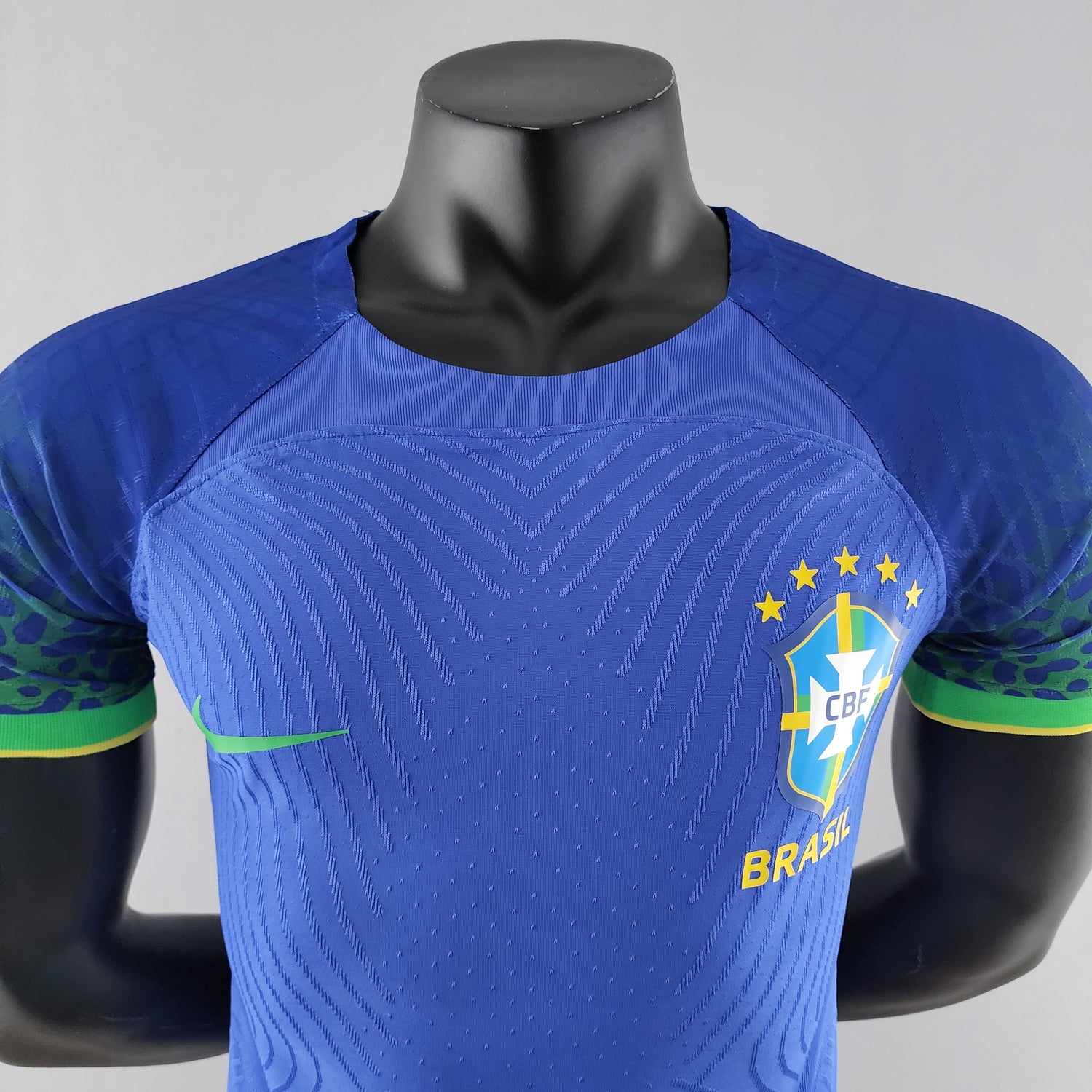 Camiseta Brasil local versión jugador 2022/2023